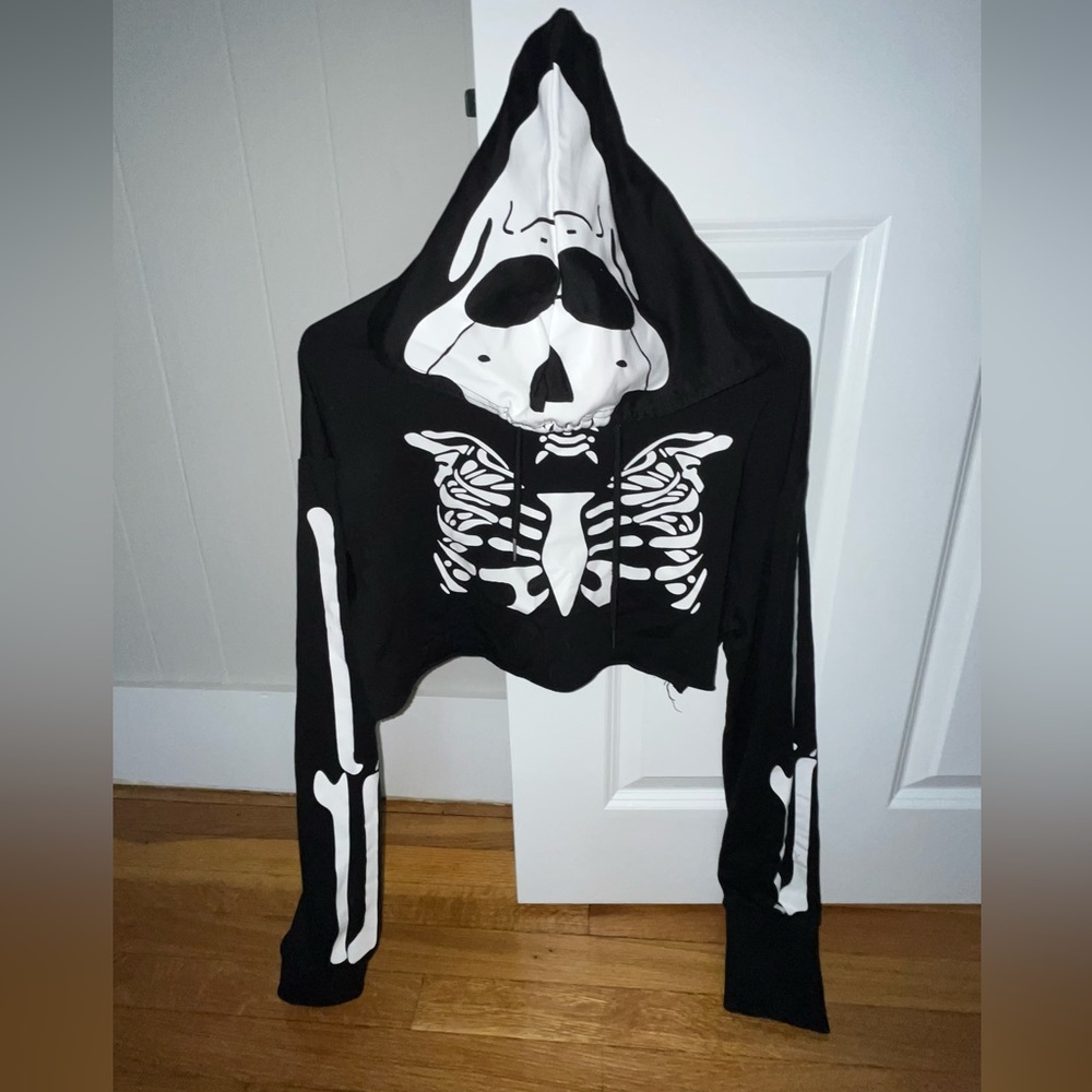 SHEIN cropped rib skeleton pullover hoodie